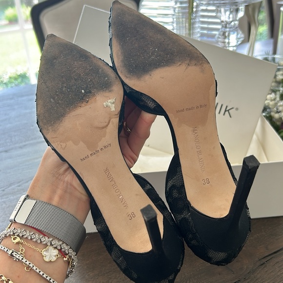 Manolo Blahnik - Picture 3 of 7